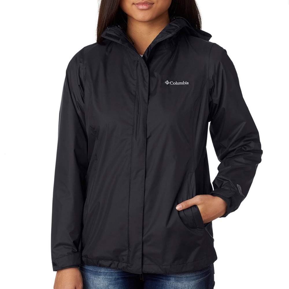 Columbia Arcadia II Rain Jacket. Woman Size Large.
